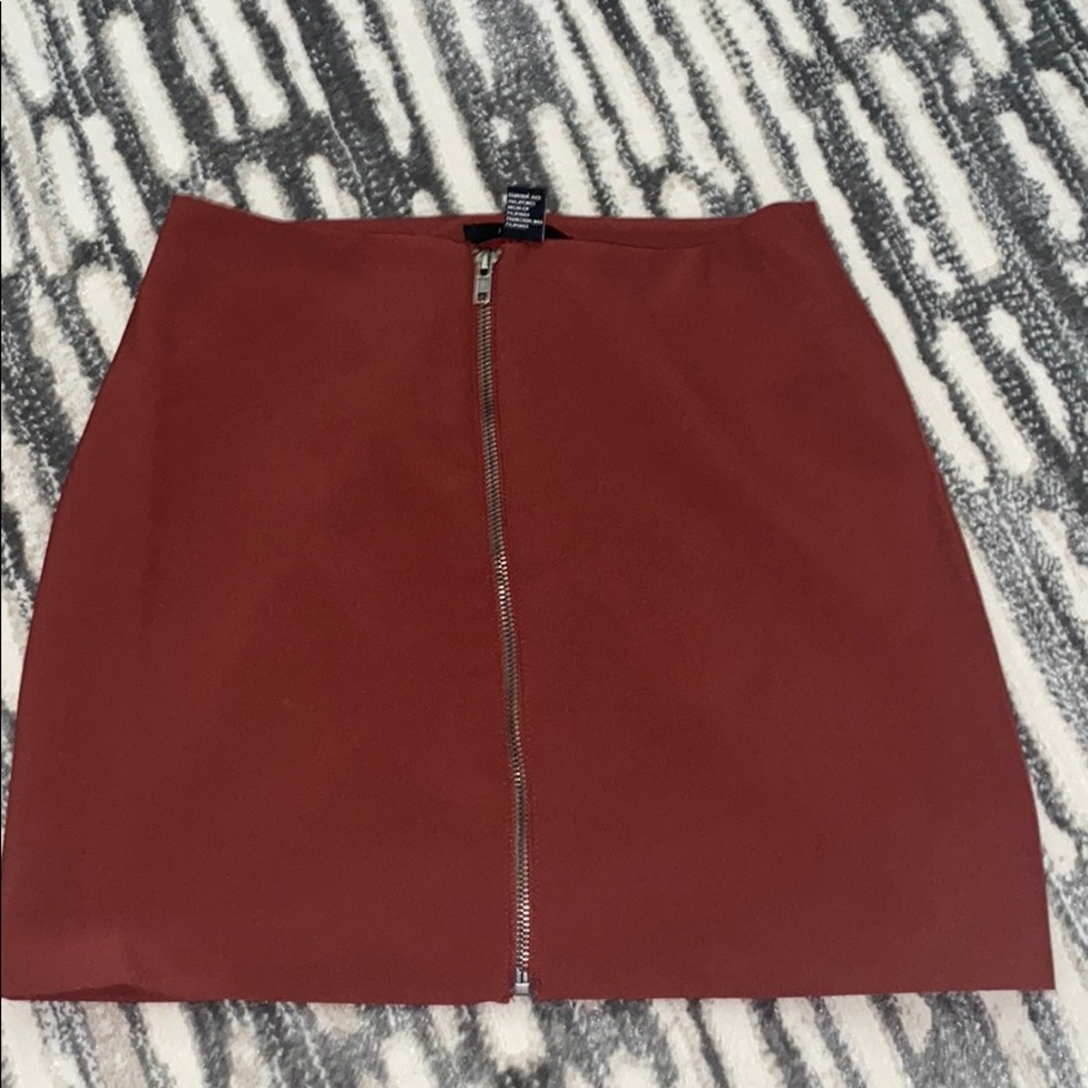 Zipper skirt
